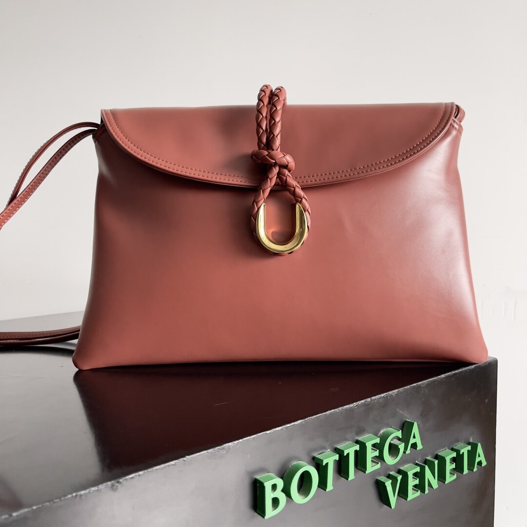 Bottega Veneta shoulder